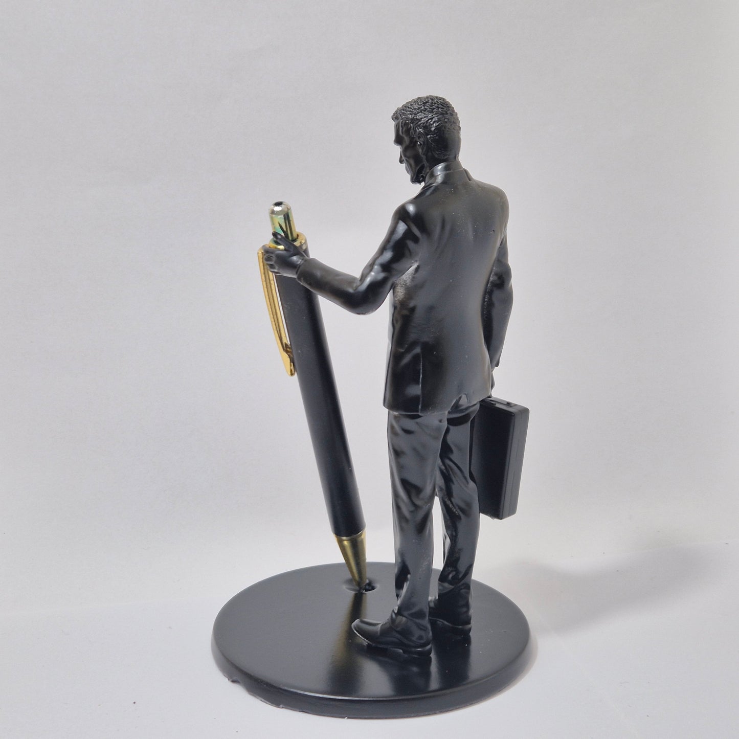 Half-Life G-Man Pen Holder | Creepy Desk Organizer | Gamer Office Decor | Sci-Fi Gift for Half-Life Fans | Gman